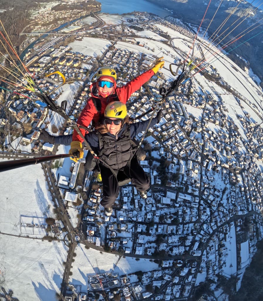 Paragliding adventure on a Feel.Travel trip